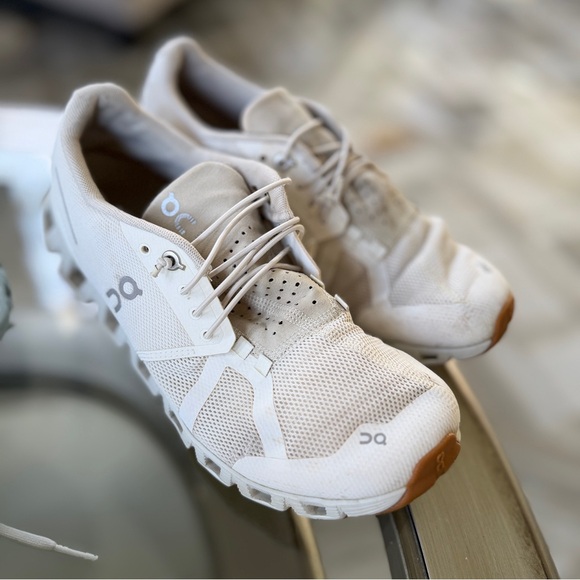 Lot of 2 pairs of OC Women On Cloud 6 and Cloud X4 running shoe , size 10 - Picture 7 of 12